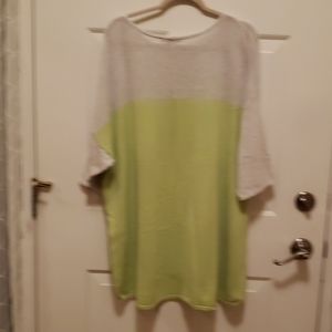 Cute lime green & grey 3/4 sleeve sweater